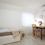 Mir *